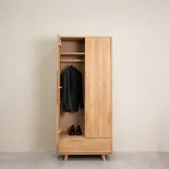Armoire 2 portes en bois massif Suède - VESKOR