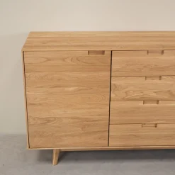 Buffet en bois massif de chêne Escandi Atelier - NordicStory