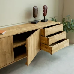 Buffet en bois massif de chêne Malmo – VESKOR