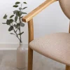 Chaise de salle à manger en bois massif de chêne Alexis, revêtement en tissu Beige – Lot de 2 ou 4 chaises - NordicStory