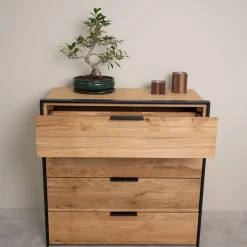 Commode en bois massif de chêne Runa – NordicStory