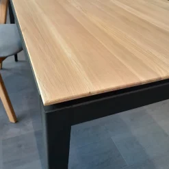 Table à manger en bois massif de chêne Madrid - NordicStory
