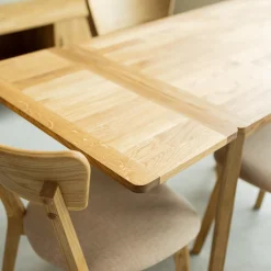 Table à manger extensible en chêne massif Mini 1 - NordicStory