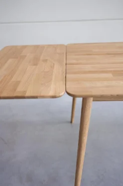 Table à manger extensible en bois massif de chêne Malmo 2 - VESKOR