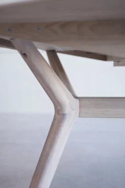 Table à manger extensible en bois massif de chêne Carmen - NordicStory