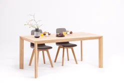 Table à manger fixe en bois massif DITA - KARPIS