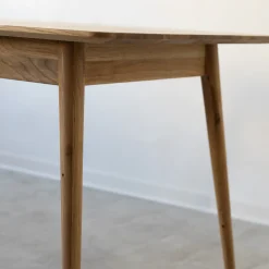 Table à manger rectangulaire en chêne massif Escandi 1 - NordicStory