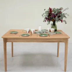 Table à manger rectangulaire extensible en bois massif de chêne Astrid - VESKOR
