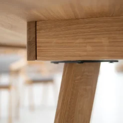 Table à manger ronde extensible en bois massif de chêne Léa - VESKOR