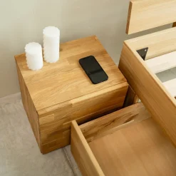 Table de chevet en bois massif de chêne Danemark 2 – NordicStory