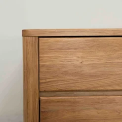 Table de chevet en bois massif de chêne Elsa - NordicStory