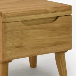 Table de chevet en bois massif de chêne Milan - NordicStory