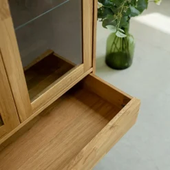 Vitrine en bois massif de chêne Malmo - VESKOR