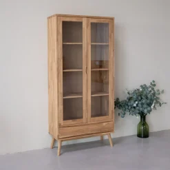 Vitrine en bois massif de chêne Malmo - VESKOR